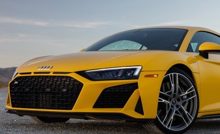 2022 Audi R8 Coupe (US-Spec) Front Wallpapers  450x275 (19)