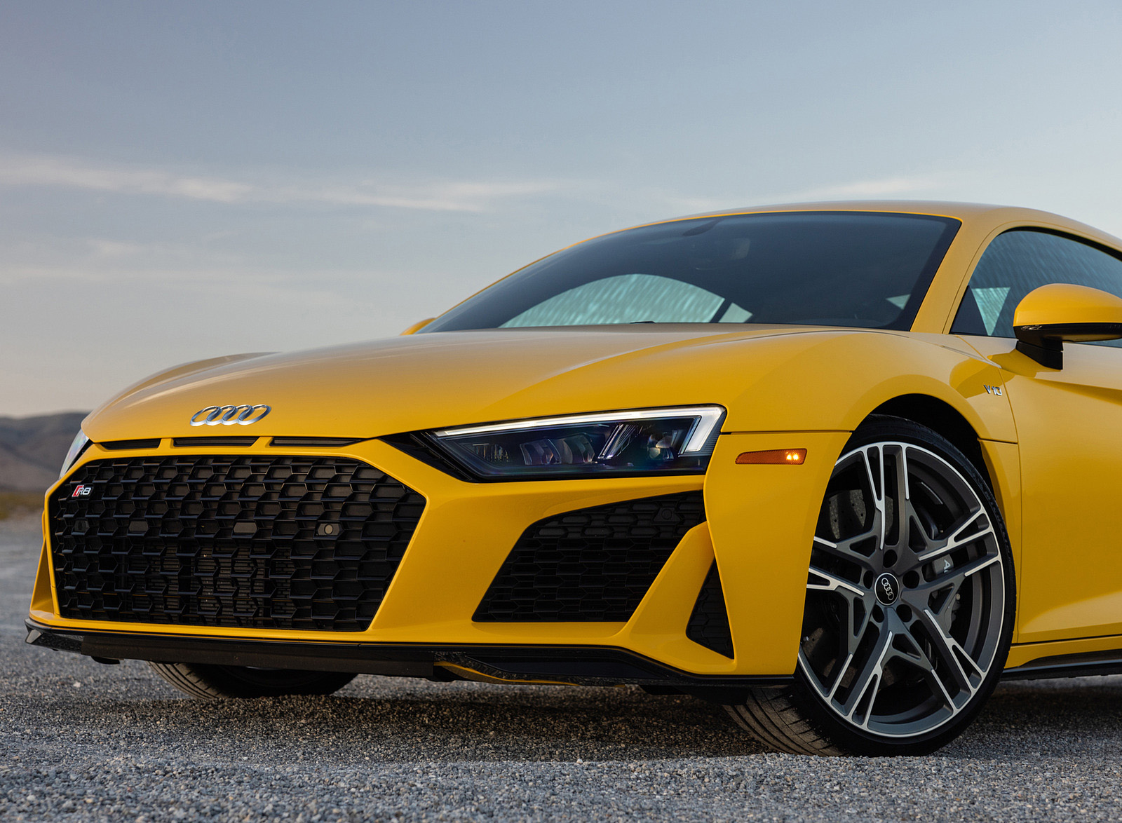 2022 Audi R8 Coupe (US-Spec) Front Wallpapers  #19 of 41