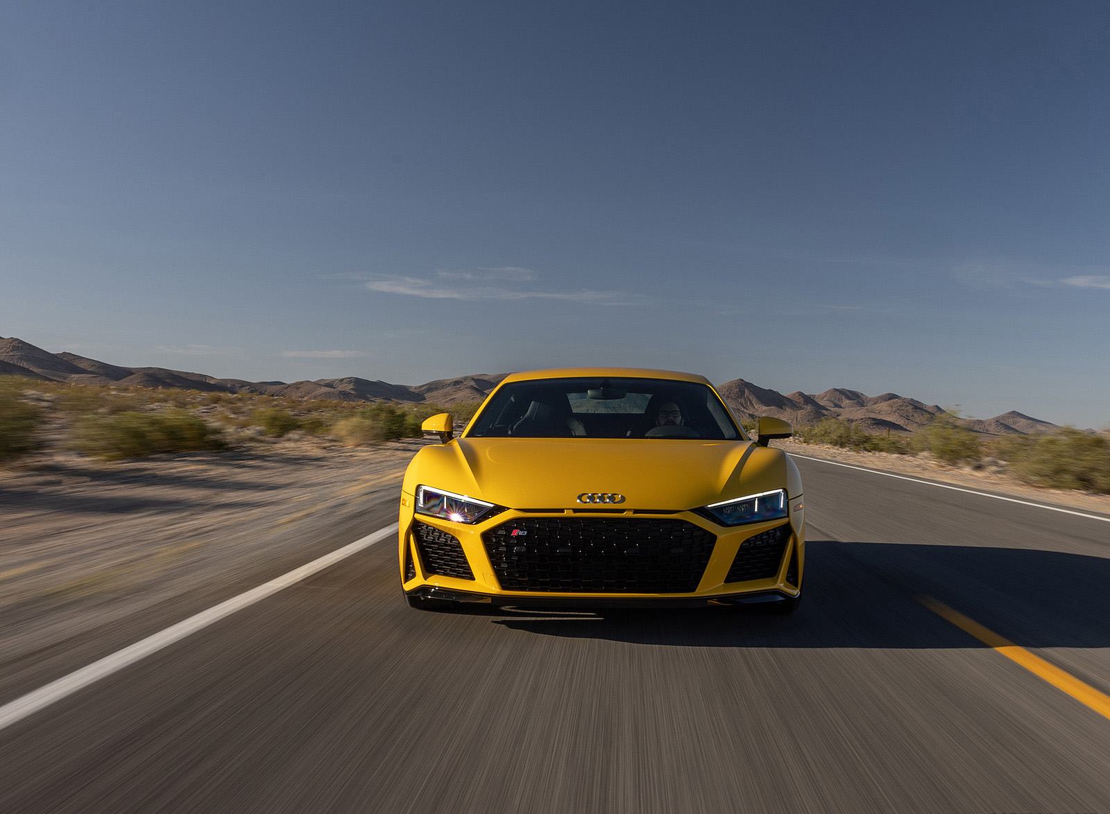 2022 Audi R8 Coupe (US-Spec) Front Wallpapers (2)