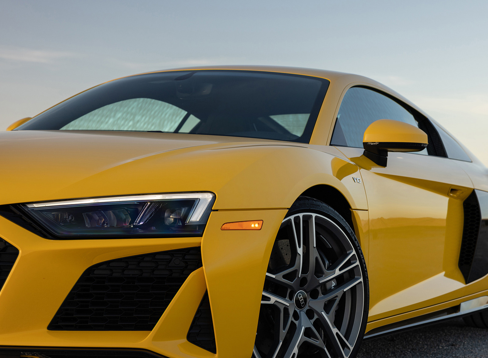 2022 Audi R8 Coupe (US-Spec) Headlight Wallpapers #20 of 41