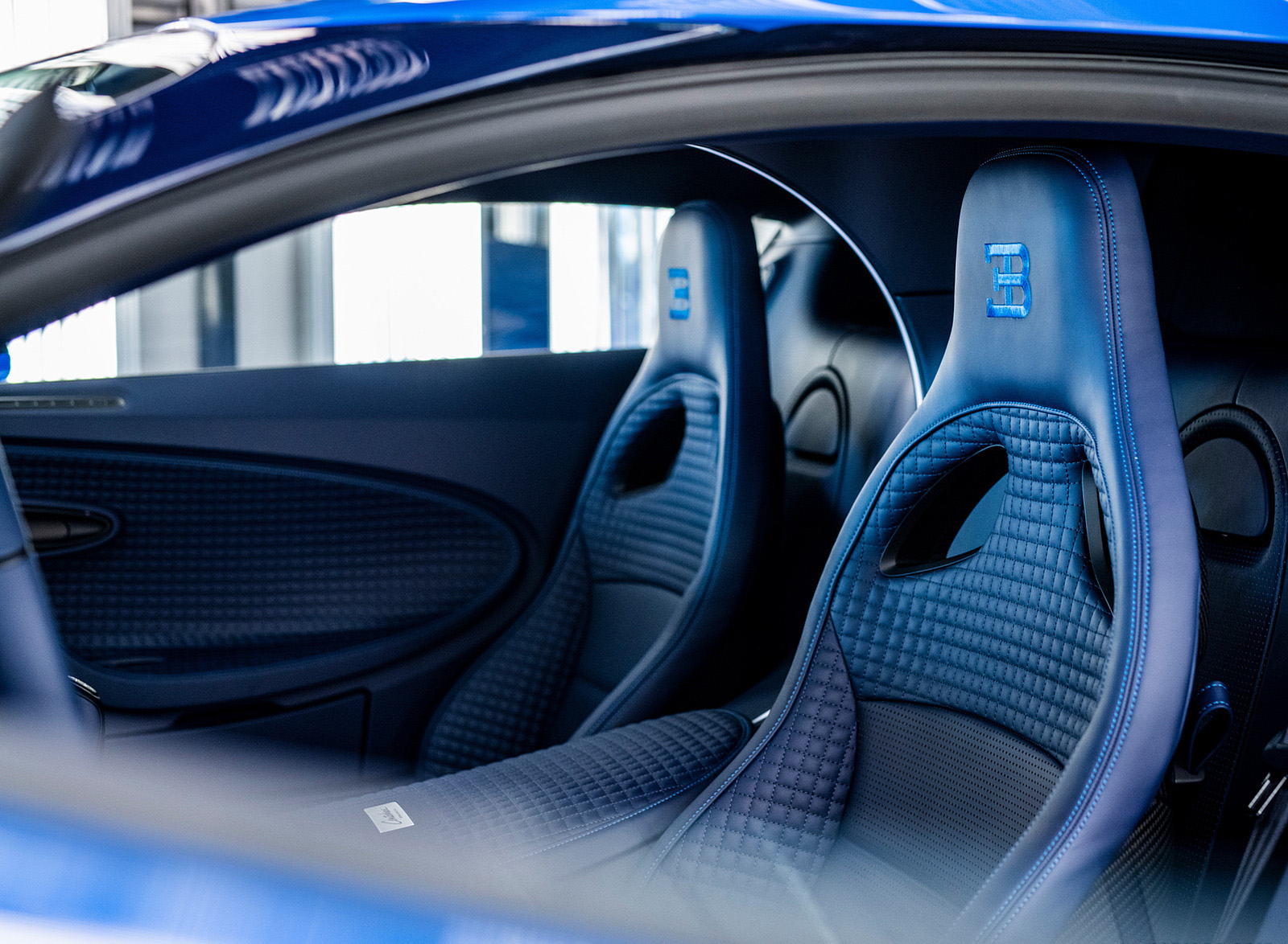 2022 Bugatti Centodieci First of Ten (Color: EB110 Blue) Interior Wallpapers #13 of 13