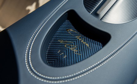 2022 Bugatti Chiron L’Ébé Interior Detail Wallpapers 450x275 (17)