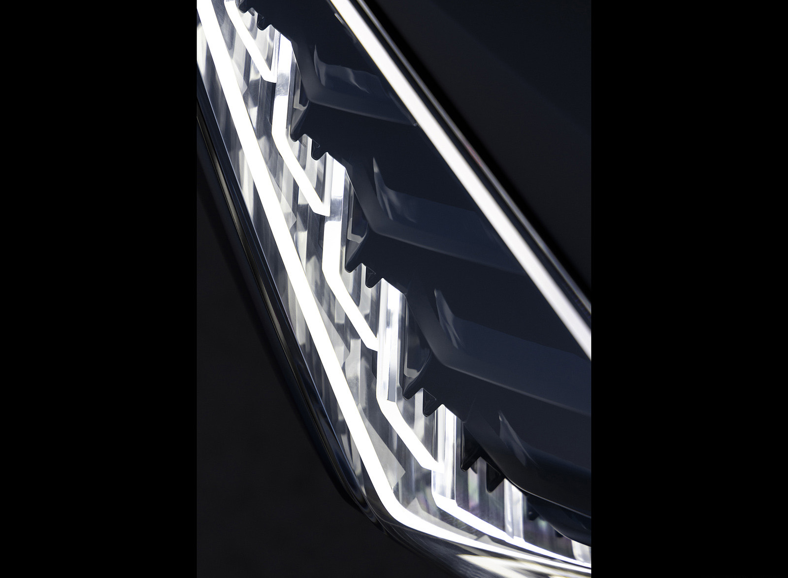 2022 Cadillac Project GTP Hypercar Headlight Wallpapers (7)