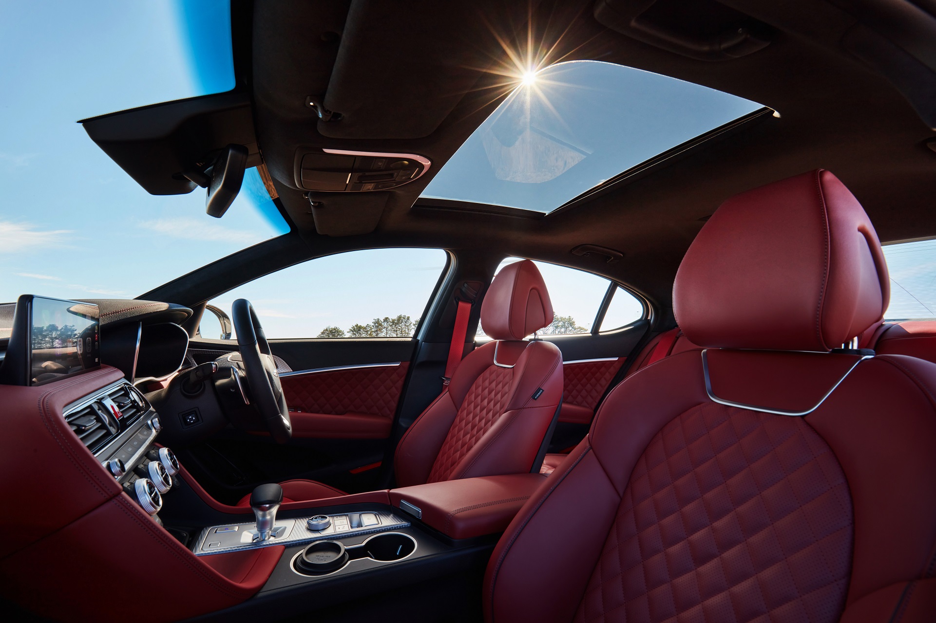 2022 Genesis G70 Sport with Luxury Pack Interior Wallpapers  #37 of 54