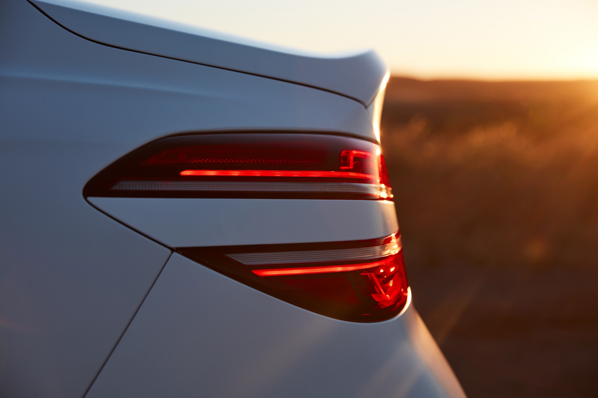 2022 Genesis G70 Sport with Luxury Pack Tail Light Wallpapers #32 of 54