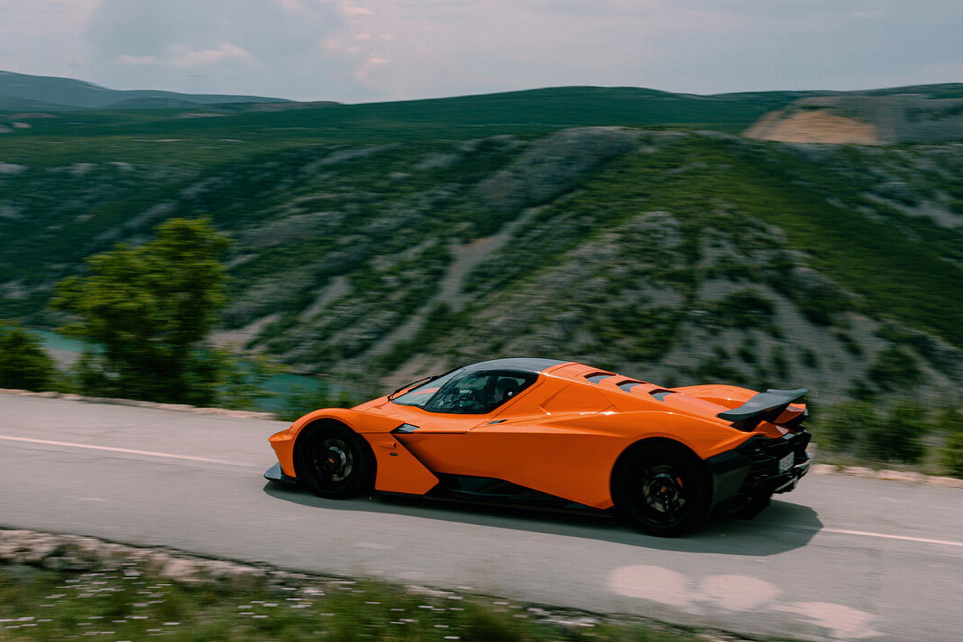 2022 KTM X-Bow GT-XR Side Wallpapers (7)