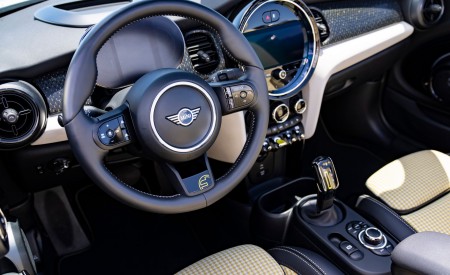 2022 Mini Cooper SE Convertible Concept Interior Steering Wheel Wallpapers 450x275 (268)