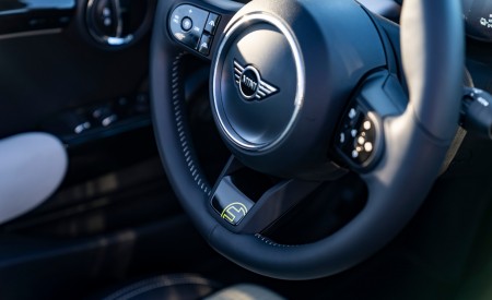 2022 Mini Cooper SE Convertible Concept Interior Steering Wheel Wallpapers  450x275 (158)