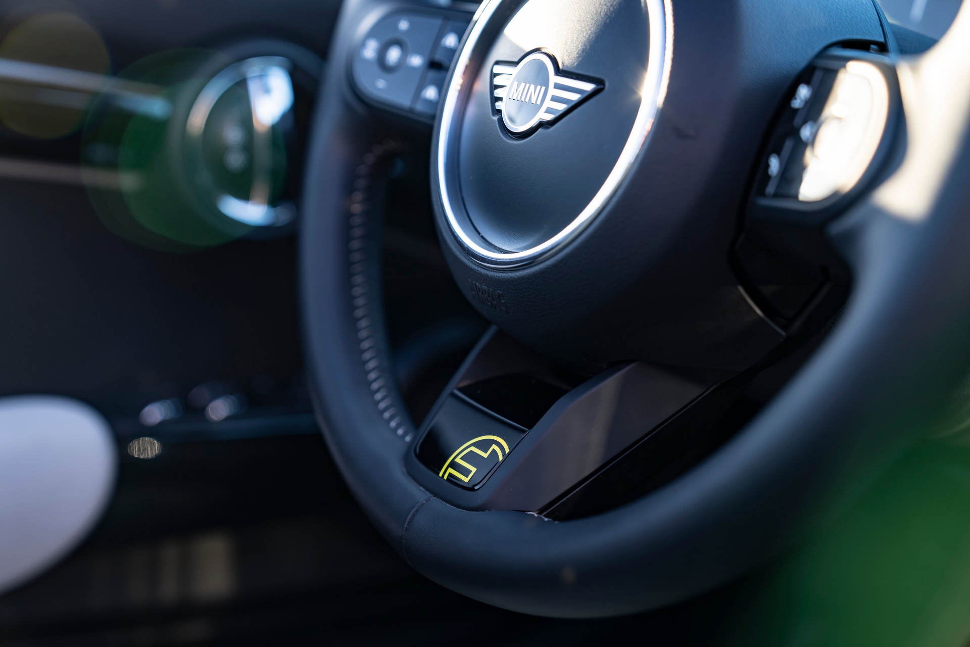 2022 Mini Cooper SE Convertible Concept Interior Steering Wheel Wallpapers #159 of 273
