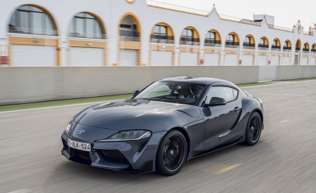 2022 Toyota GR Supra iMT Front Three-Quarter Wallpapers 450x275 (13)