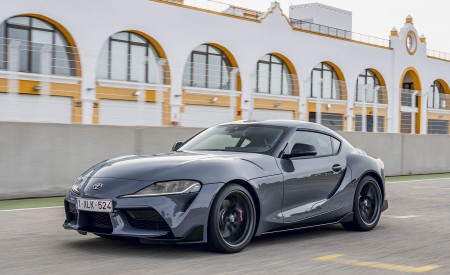 2022 Toyota GR Supra iMT Front Three-Quarter Wallpapers 450x275 (14)
