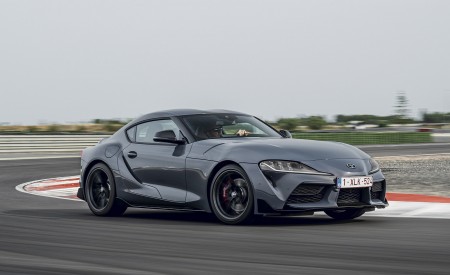2022 Toyota GR Supra iMT Front Three-Quarter Wallpapers 450x275 (1)