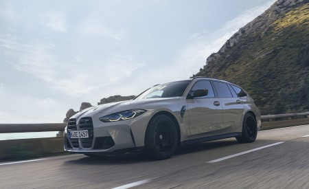 2023 BMW M3 Touring Front Three-Quarter Wallpapers 450x275 (14)