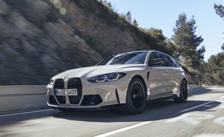 2023 BMW M3 Touring Front Three-Quarter Wallpapers  450x275 (4)