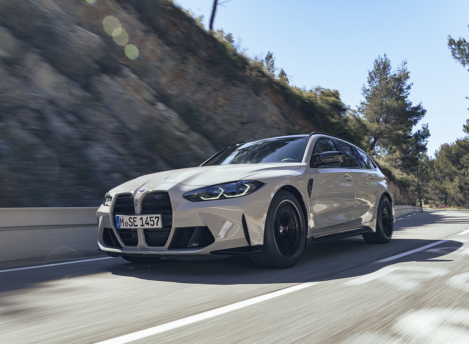 2023 BMW M3 Touring Front Three-Quarter Wallpapers  (4)