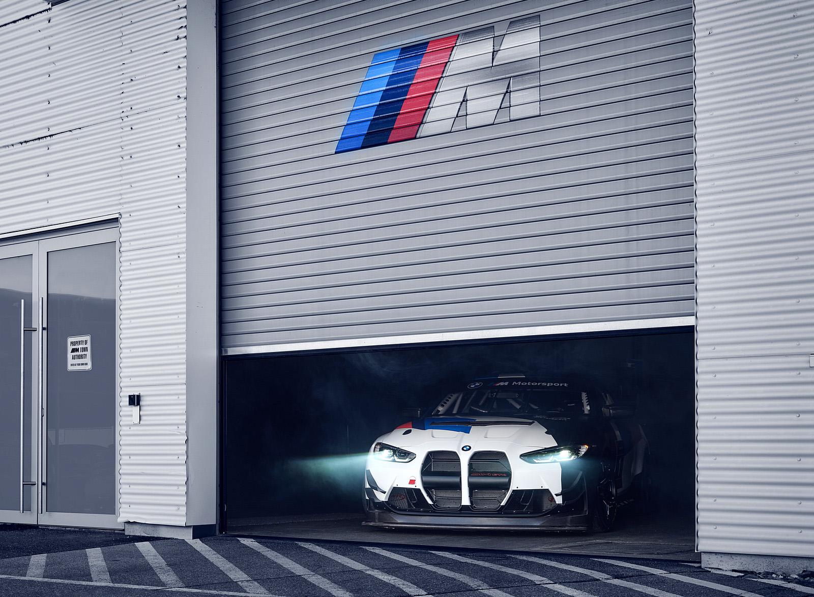 2023 BMW M4 GT4 Front Wallpapers #13 of 19