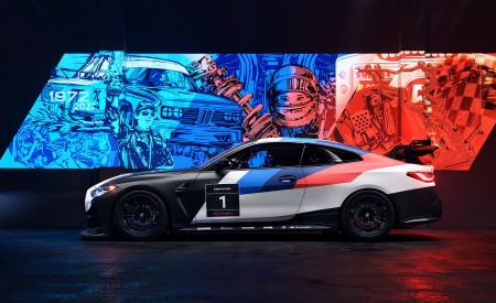 2023 BMW M4 GT4 Side Wallpapers 450x275 (12)