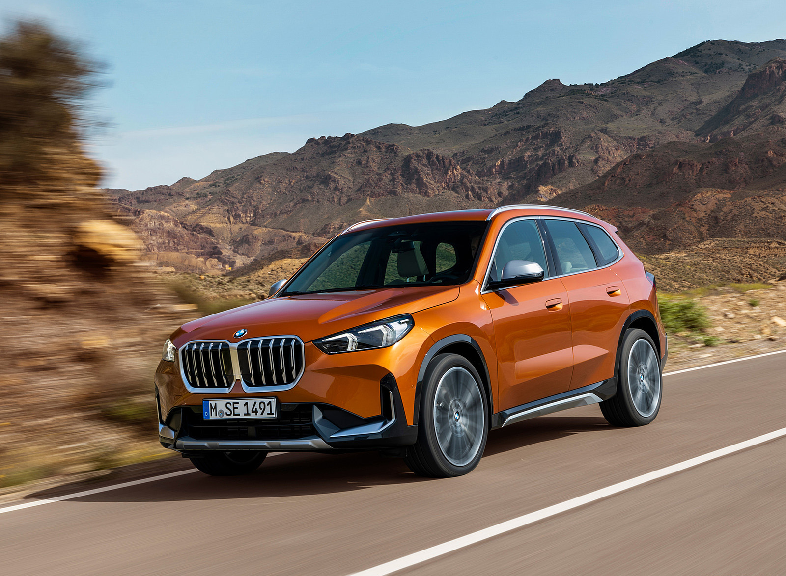 2023 BMW X1 xDrive23i Front Three-Quarter Wallpapers  #29 of 175