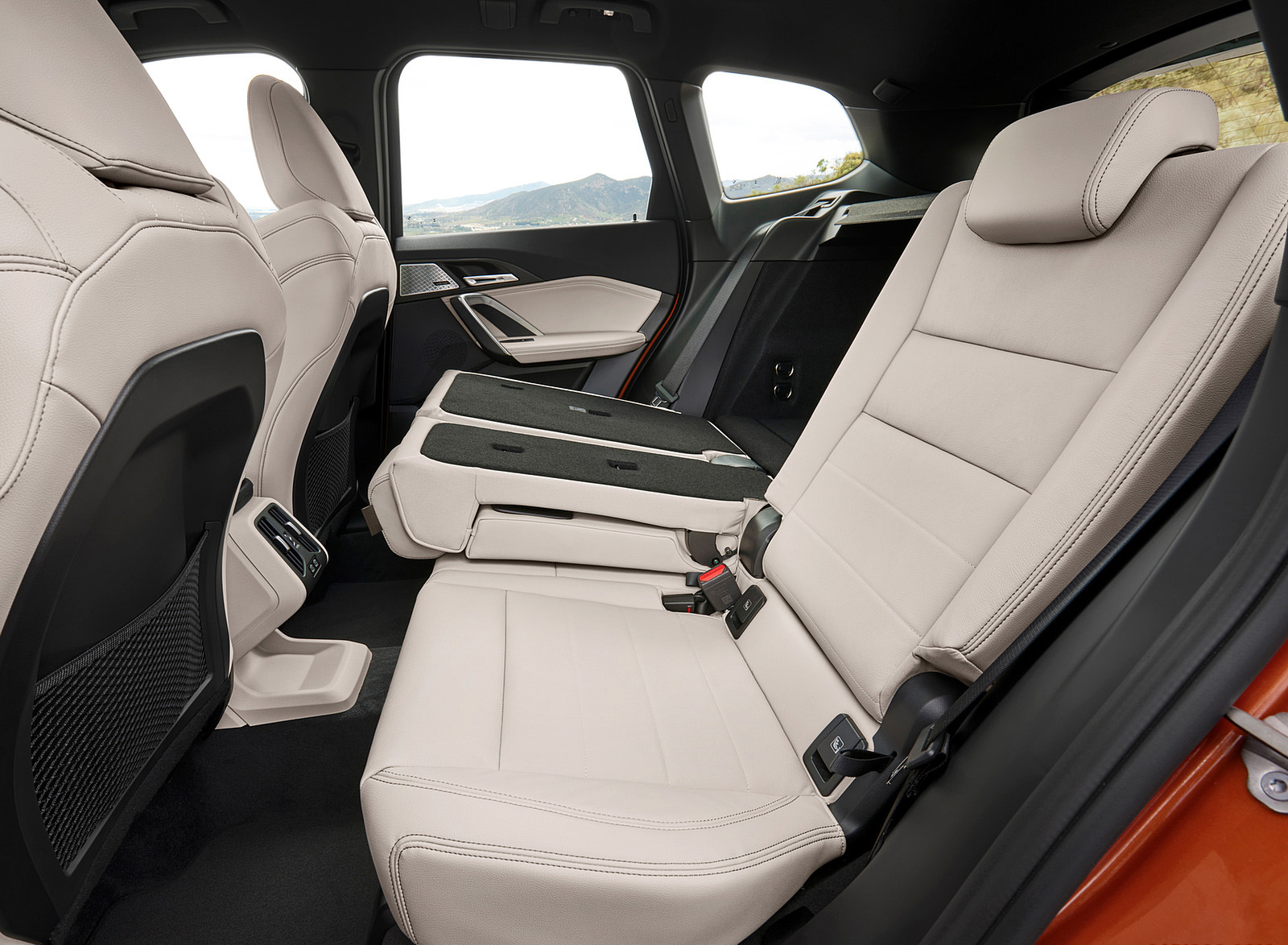 2023 BMW X1 xDrive23i Interior Rear Seats Wallpapers #75 of 175
