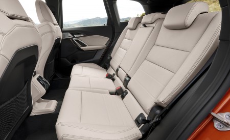 2023 BMW X1 xDrive23i Interior Rear Seats Wallpapers 450x275 (77)