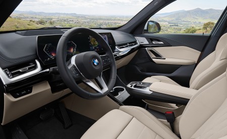 2023 BMW X1 xDrive23i Interior Wallpapers 450x275 (66)