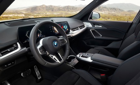 2023 BMW X1 xDrive30e Interior Wallpapers 450x275 (25)
