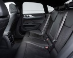 2023 BMW i4 eDrive40 (UK-Spec) Interior Rear Seats Wallpapers 150x120 (33)