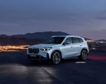 2023 BMW iX1 xDrive30 Front Three-Quarter Wallpapers 150x120