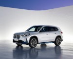 2023 BMW iX1 xDrive30 Front Three-Quarter Wallpapers 150x120 (52)