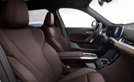 2023 BMW iX1 xDrive30 Interior Front Seats Wallpapers 450x275 (51)