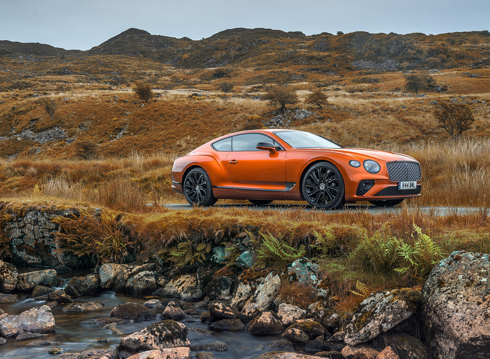 2023 Bentley Continental GT Mulliner Front Three-Quarter Wallpapers #5 of 12