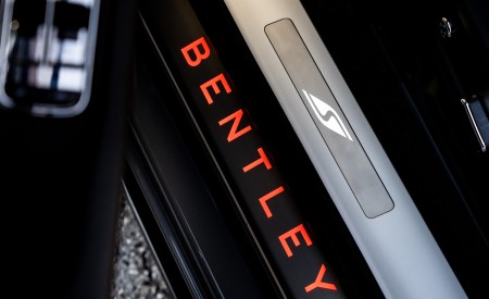 2023 Bentley Continental GTC S Door Sill Wallpapers 450x275 (6)