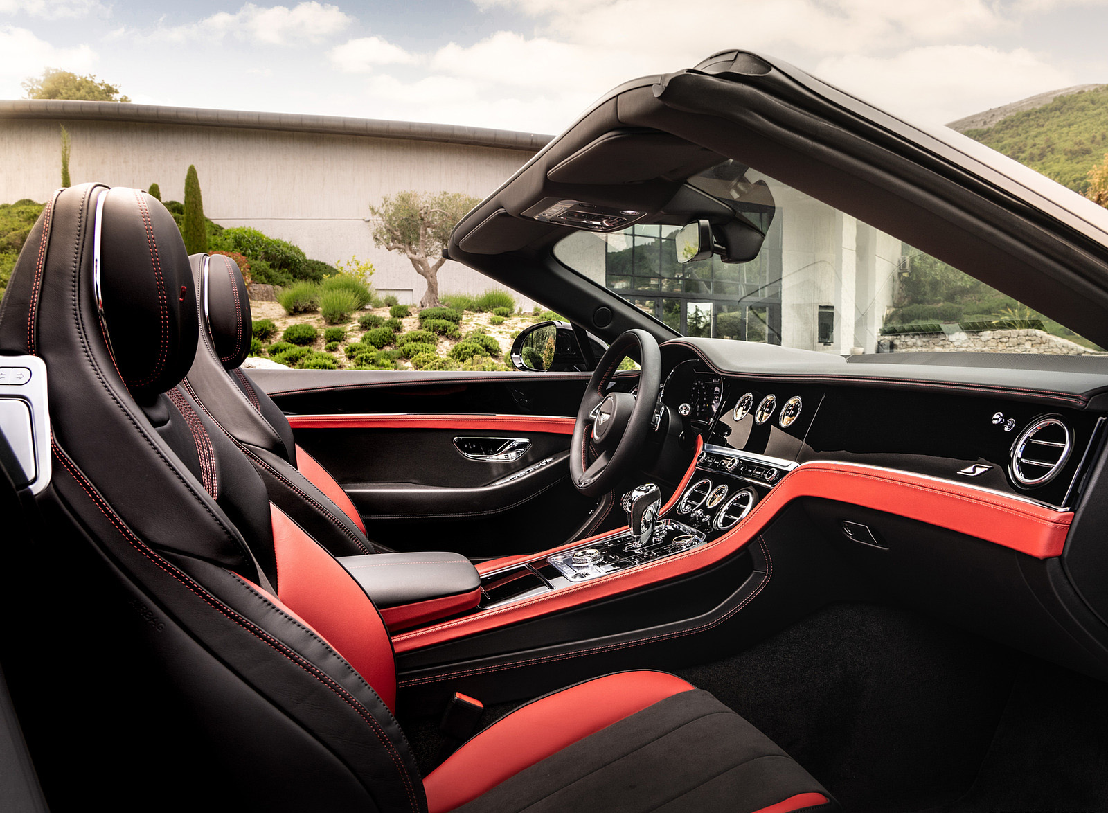 2023 Bentley Continental GTC S Interior Wallpapers (7)