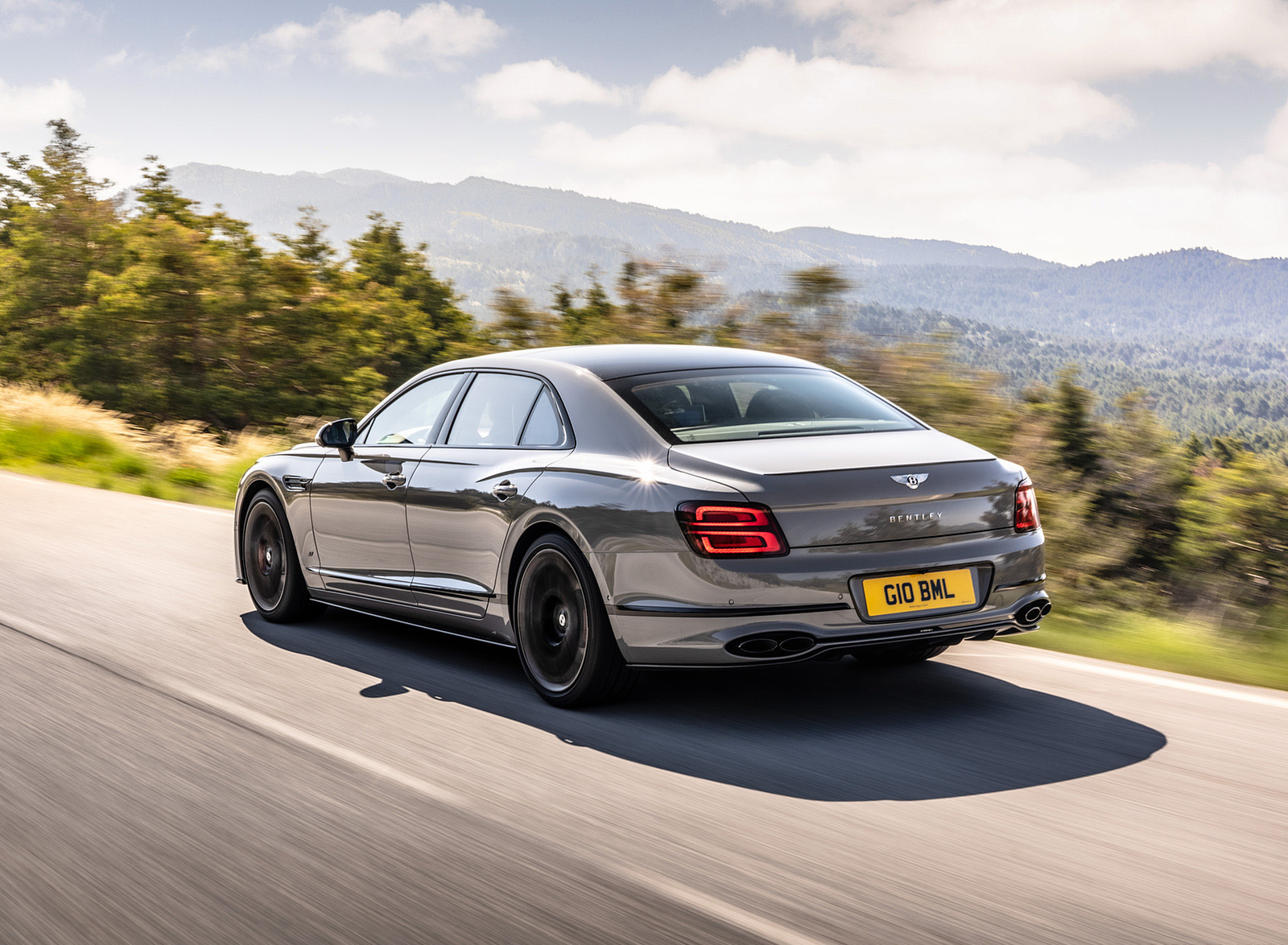 2023 Bentley Flying Spur S Rear Three-Quarter Wallpapers #2 of 13