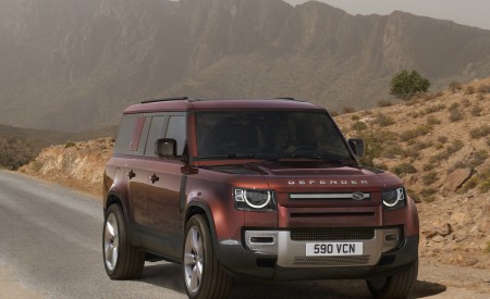 2023 Land Rover Defender 130 Front Three-Quarter Wallpapers 450x275 (16)