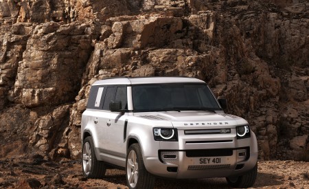 2023 Land Rover Defender 130 Front Three-Quarter Wallpapers 450x275 (11)