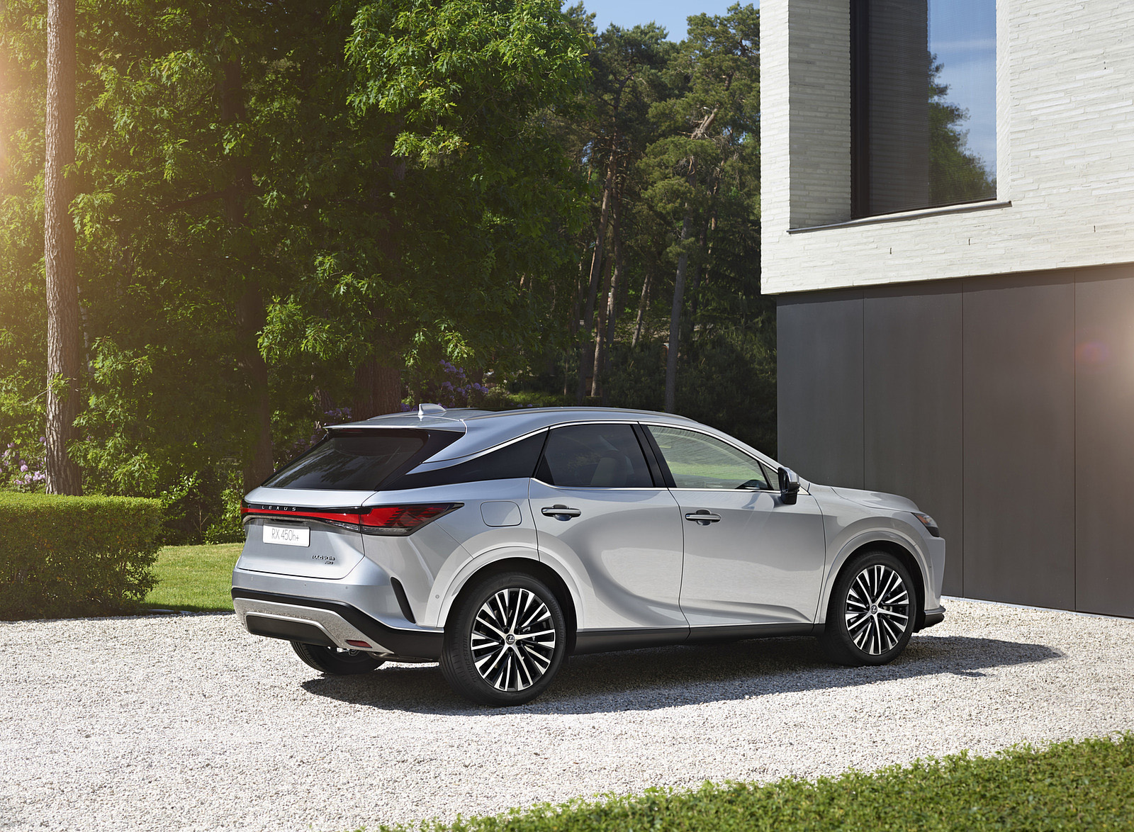 2023 Lexus RX 450h (Color: Sonic Silver) Rear Three-Quarter Wallpapers #60 of 63