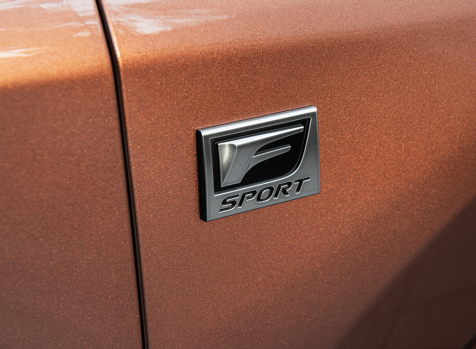 2023 Lexus RX 500h F SPORT DIRECT4 (Color: Sonic Copper) Badge Wallpapers #56 of 66