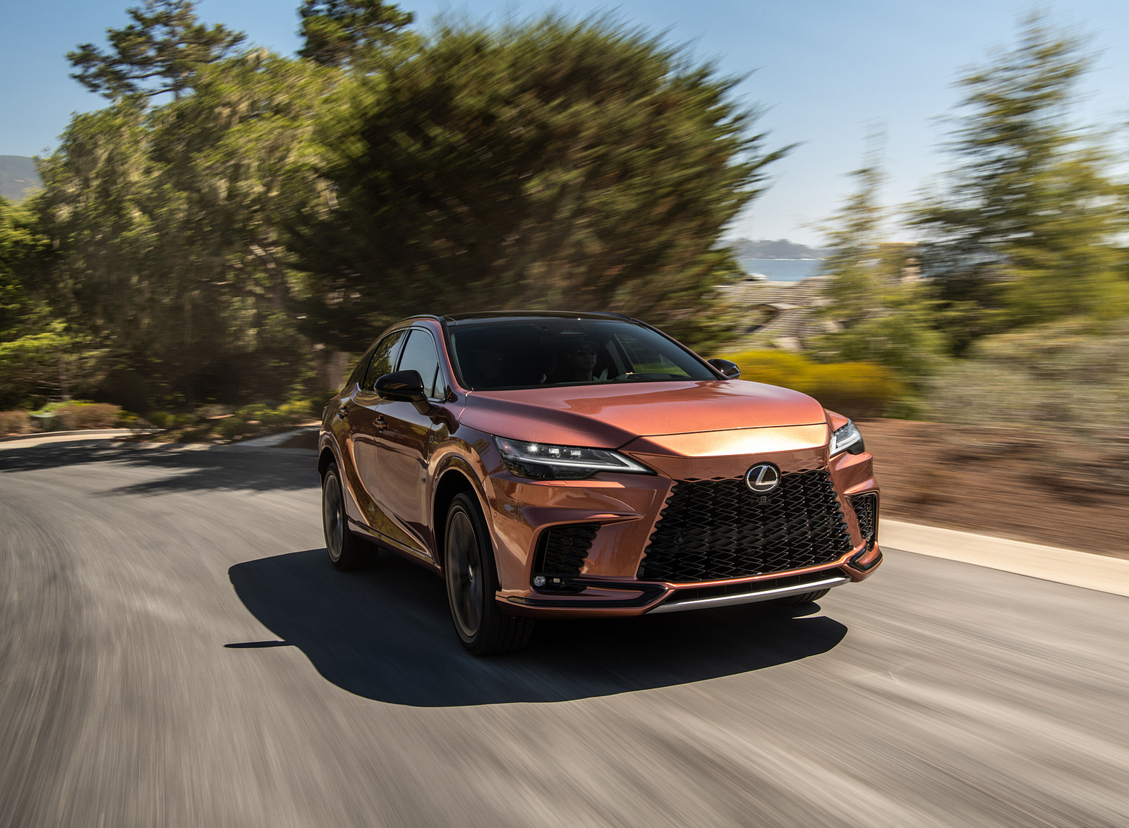 2023 Lexus RX 500h F SPORT DIRECT4 (Color: Sonic Copper) Front Three-Quarter Wallpapers #40 of 66