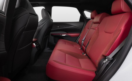 2023 Lexus RX 500h F SPORT Performance Interior Rear Seats Wallpapers 450x275 (21)