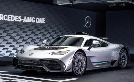 2023 Mercedes-Benz AMG ONE Front Three-Quarter Wallpapers 450x275 (16)
