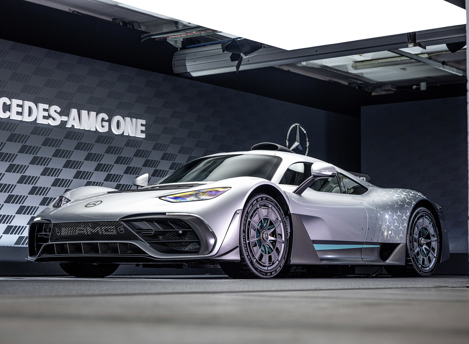 2023 Mercedes-Benz AMG ONE Front Three-Quarter Wallpapers #17 of 78