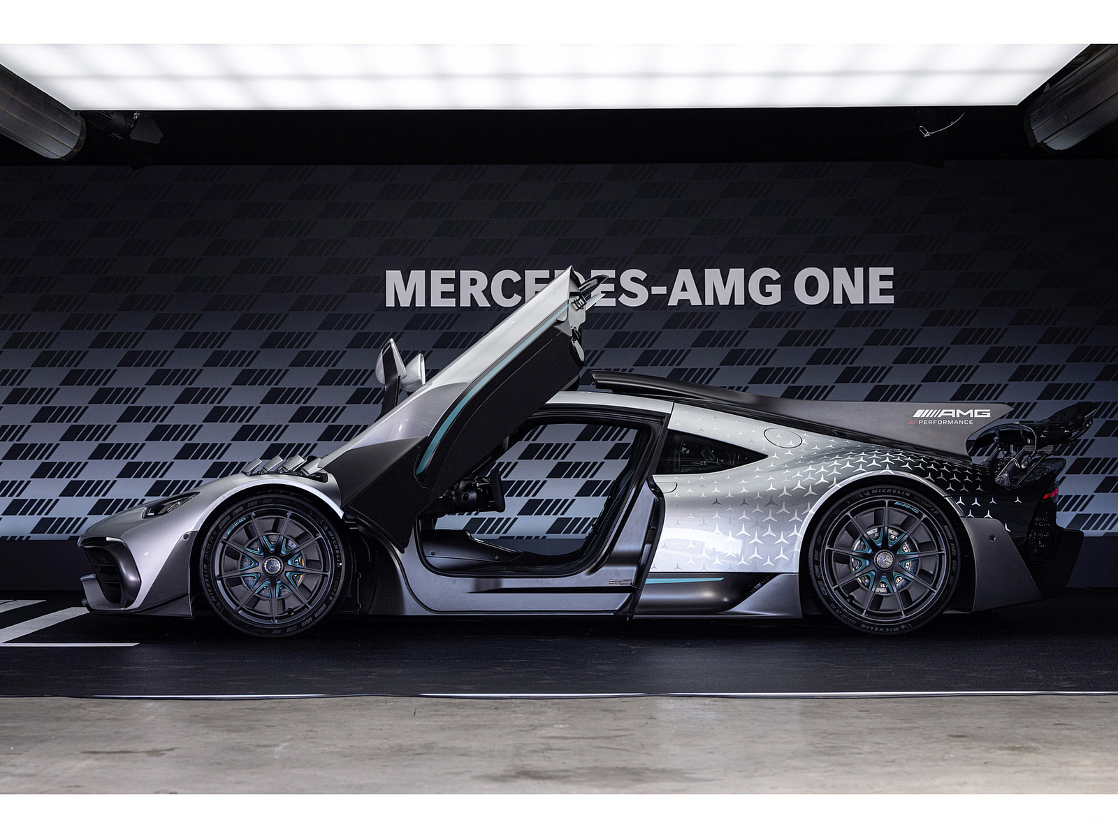 2023 Mercedes-Benz AMG ONE Side Wallpapers #33 of 78