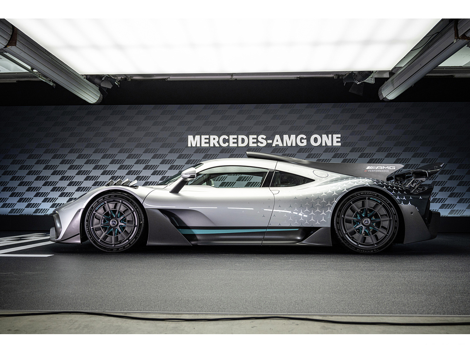 2023 Mercedes-Benz AMG ONE Side Wallpapers #19 of 78