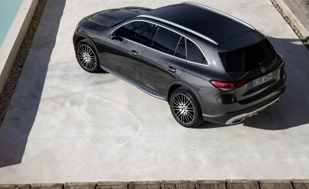 2023 Mercedes-Benz GLC AVANTGARDE (Color: Graphite Grey Metallic) Top Wallpapers 450x275 (87)