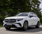 2023 Mercedes-Benz GLC Plug-in-Hybrid AMG Line MANUFAKTUR (Color: Diamond White Bright) Front Three-Quarter Wallpapers 150x120