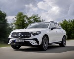 2023 Mercedes-Benz GLC Plug-in-Hybrid AMG Line MANUFAKTUR (Color: Diamond White Bright) Front Three-Quarter Wallpapers 150x120 (10)