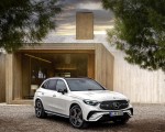 2023 Mercedes-Benz GLC Plug-in-Hybrid AMG Line MANUFAKTUR (Color: Diamond White Bright) Front Three-Quarter Wallpapers 150x120 (42)