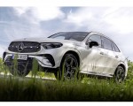 2023 Mercedes-Benz GLC Plug-in-Hybrid AMG Line MANUFAKTUR (Color: Diamond White Bright) Front Three-Quarter Wallpapers 150x120