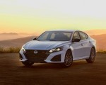 2023 Nissan Altima Front Three-Quarter Wallpapers  150x120 (1)